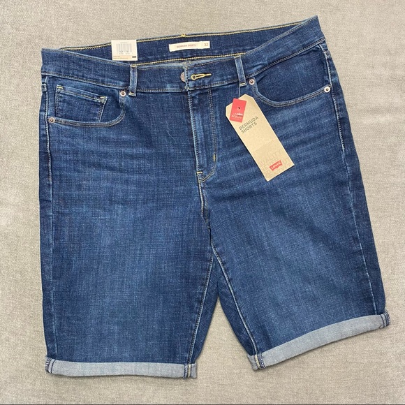 Levi’s Plus Size Sculpt Bermuda Shorts - Picture 1 of 6